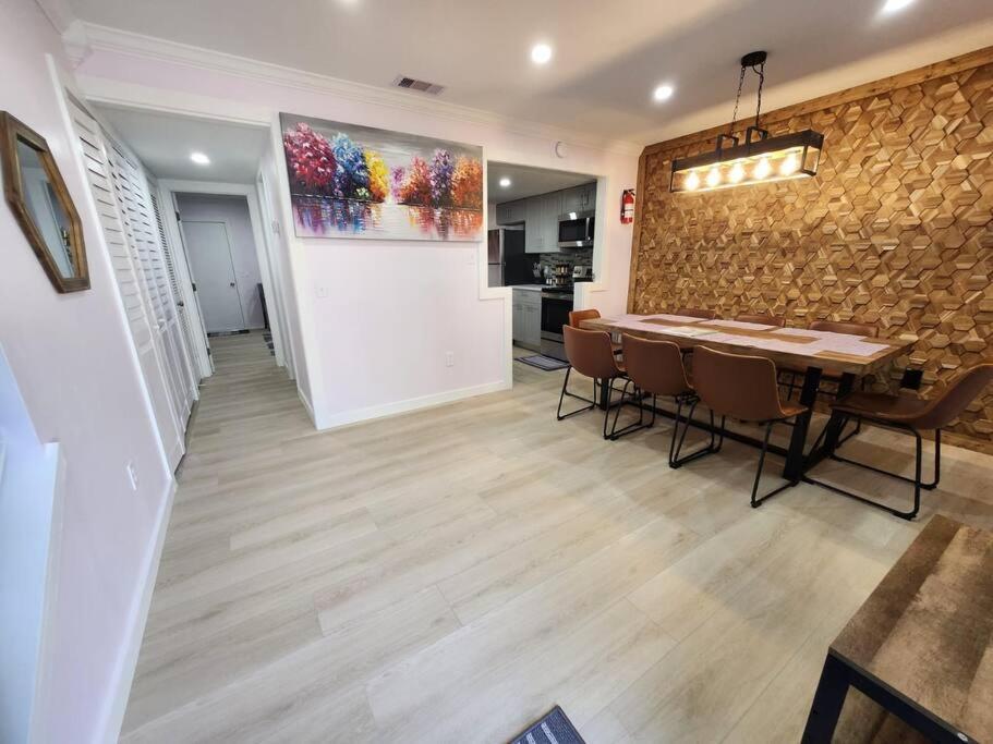 Modern Island Serenity!-Pet-Friendly Villa Hilton Head Island Exterior photo